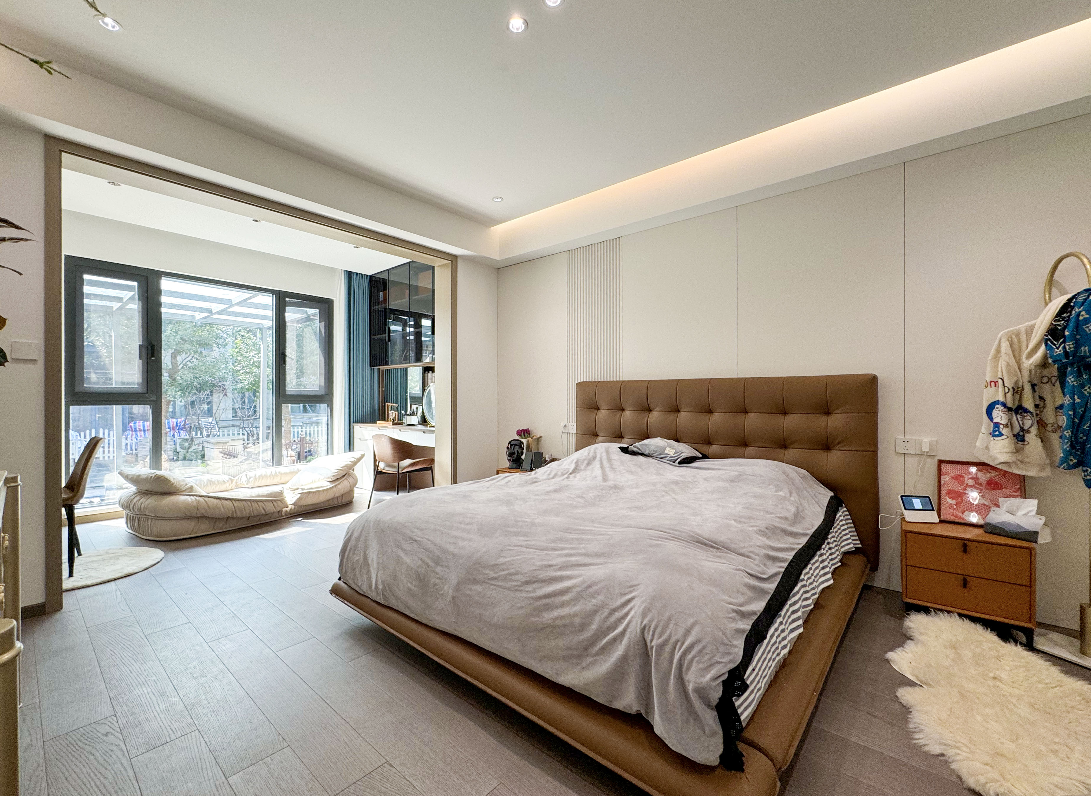 精致與寧?kù)o：現(xiàn)代輕奢設(shè)計(jì)案例