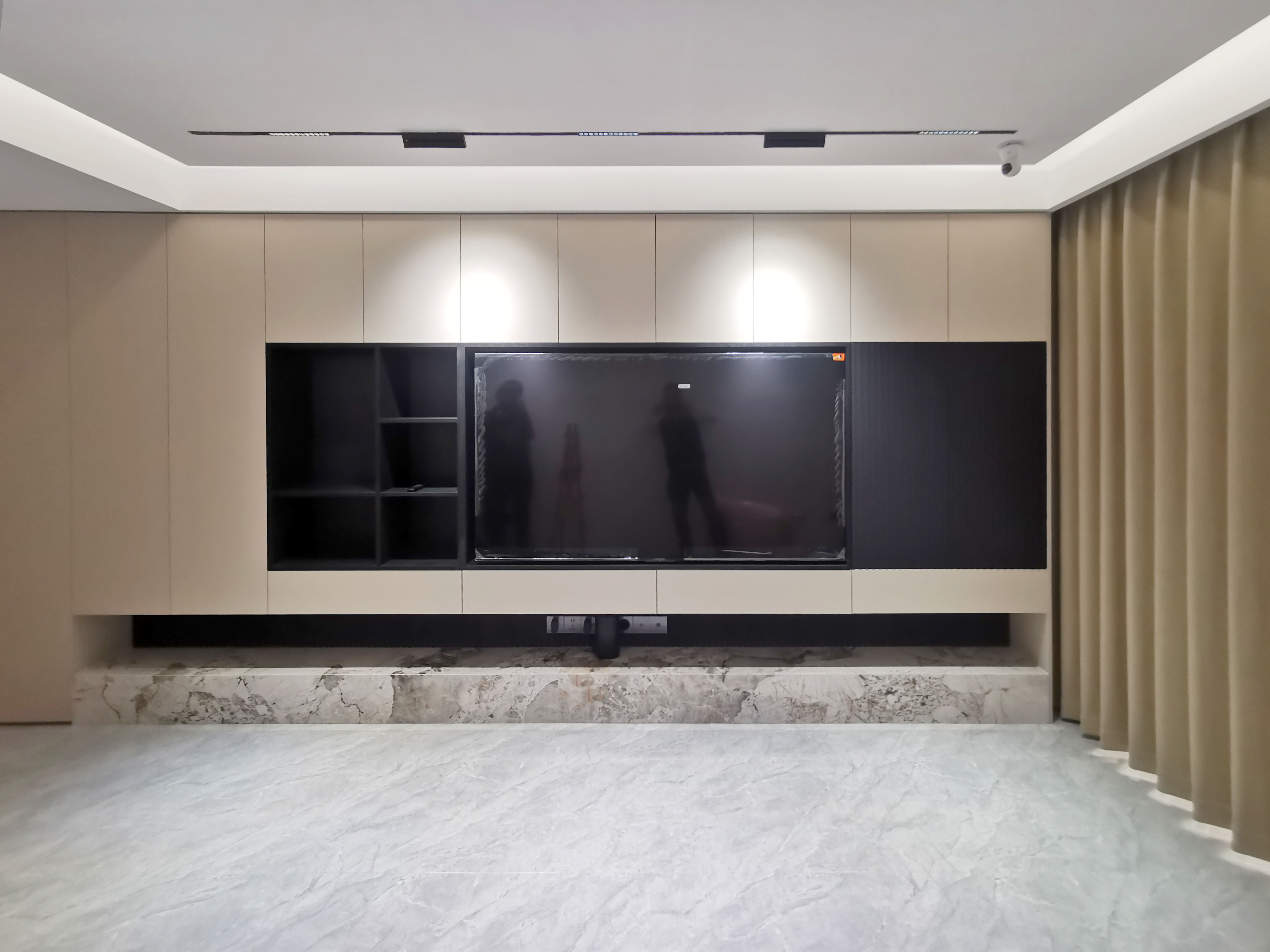 自然原木，煥新現(xiàn)代居所