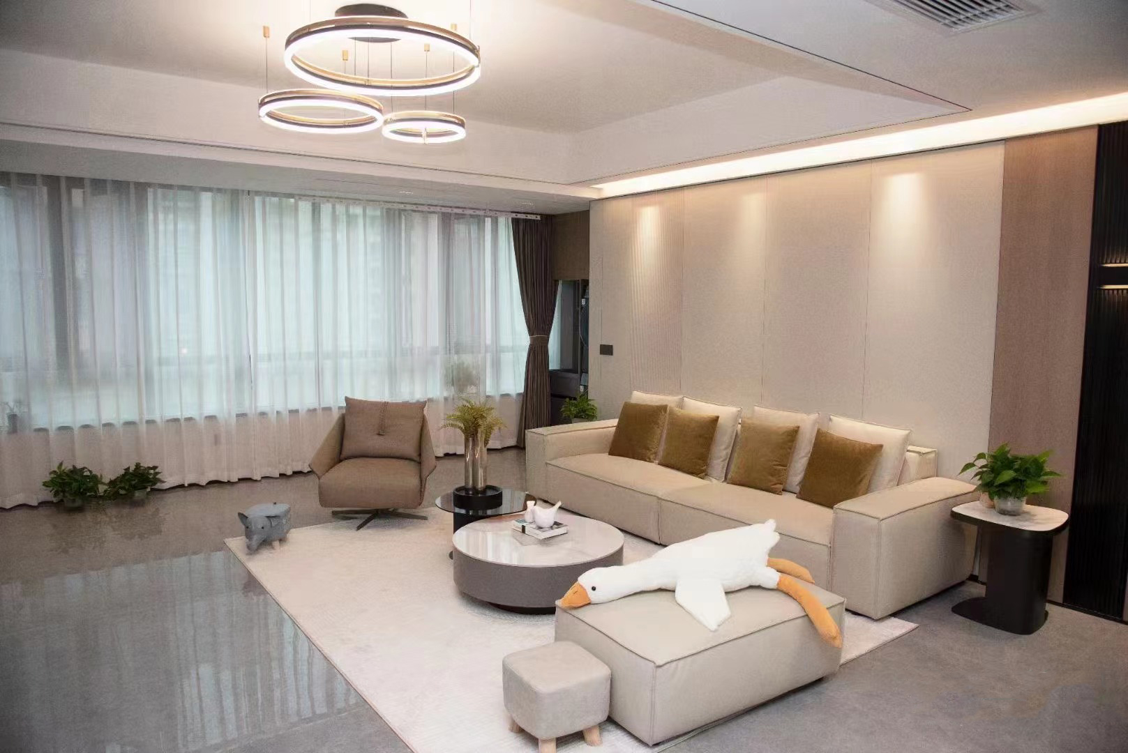 簡(jiǎn)約風(fēng)范盡顯靜謐優(yōu)雅生活意境