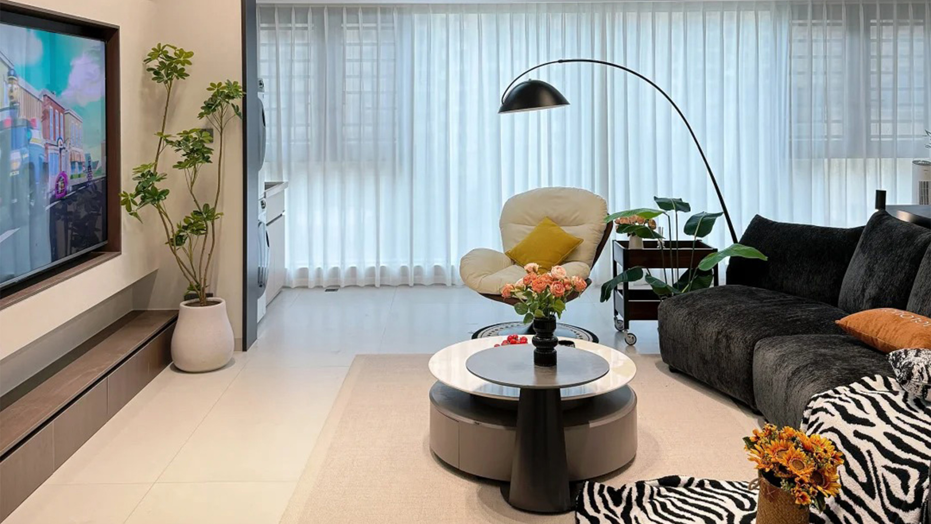 簡(jiǎn)約風(fēng)設(shè)計(jì)：中性色+弧燈打造溫馨小窩